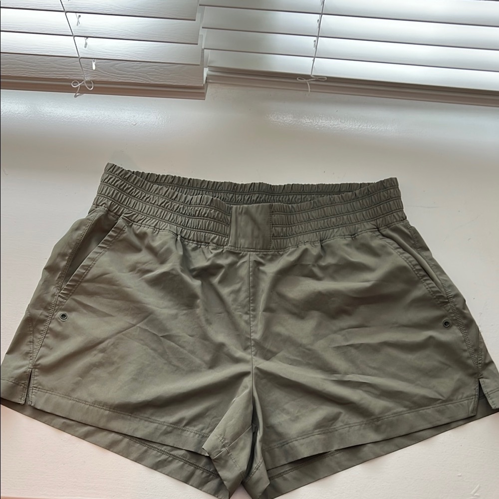 Old Navy Green Athletic Shorts Lightweight Elastic Waist